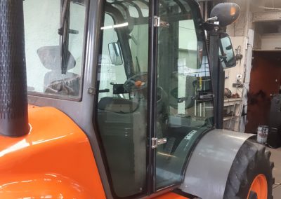 Custom Cut Glass on The Cab